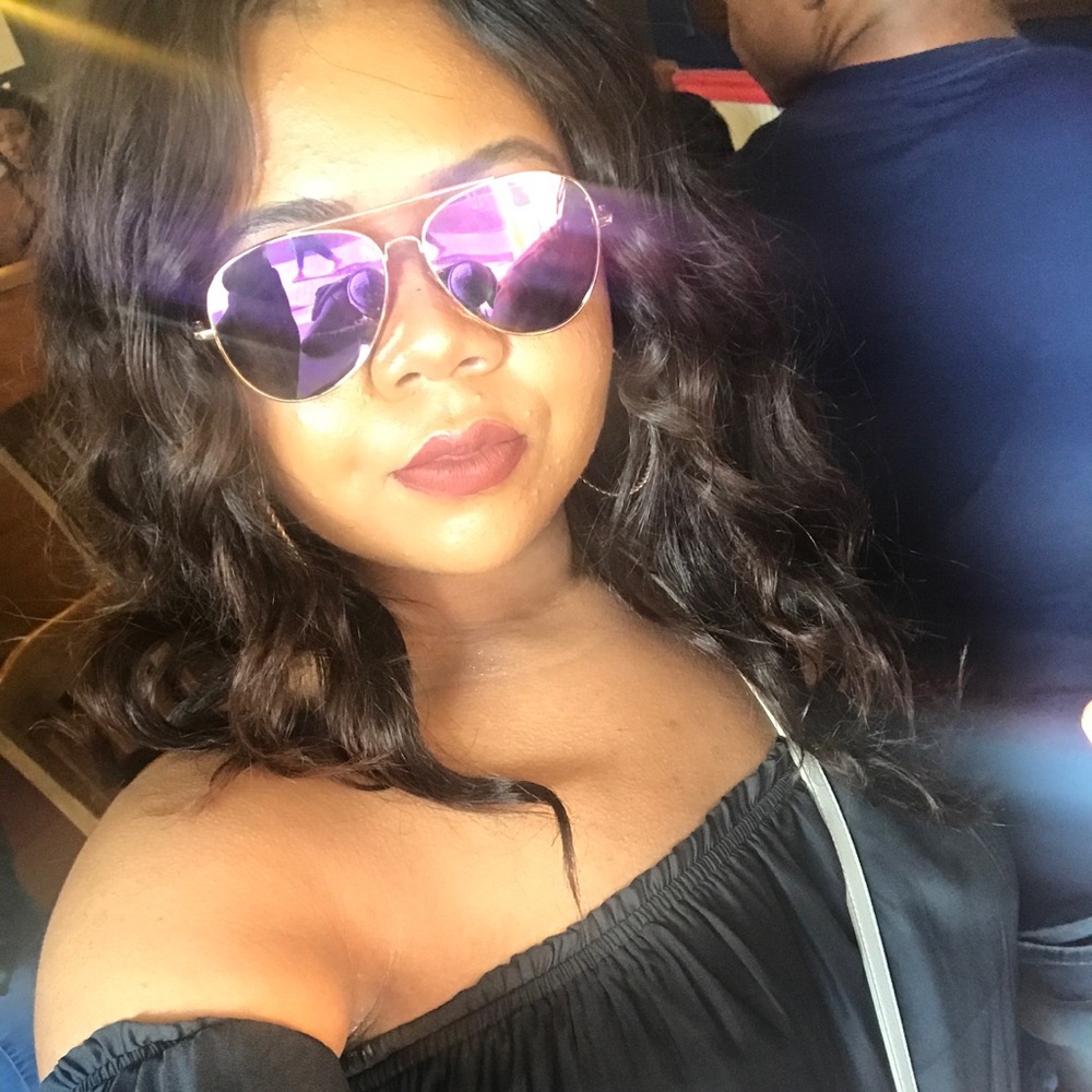 Meet your Posher, Jasmine